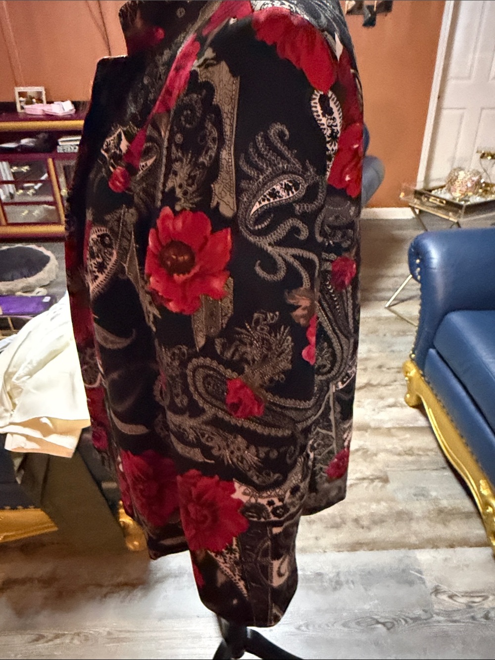 Women’s Kim Rogers Black Floral Blazer Jacket with Red Rose Print - Picture 4 of 12